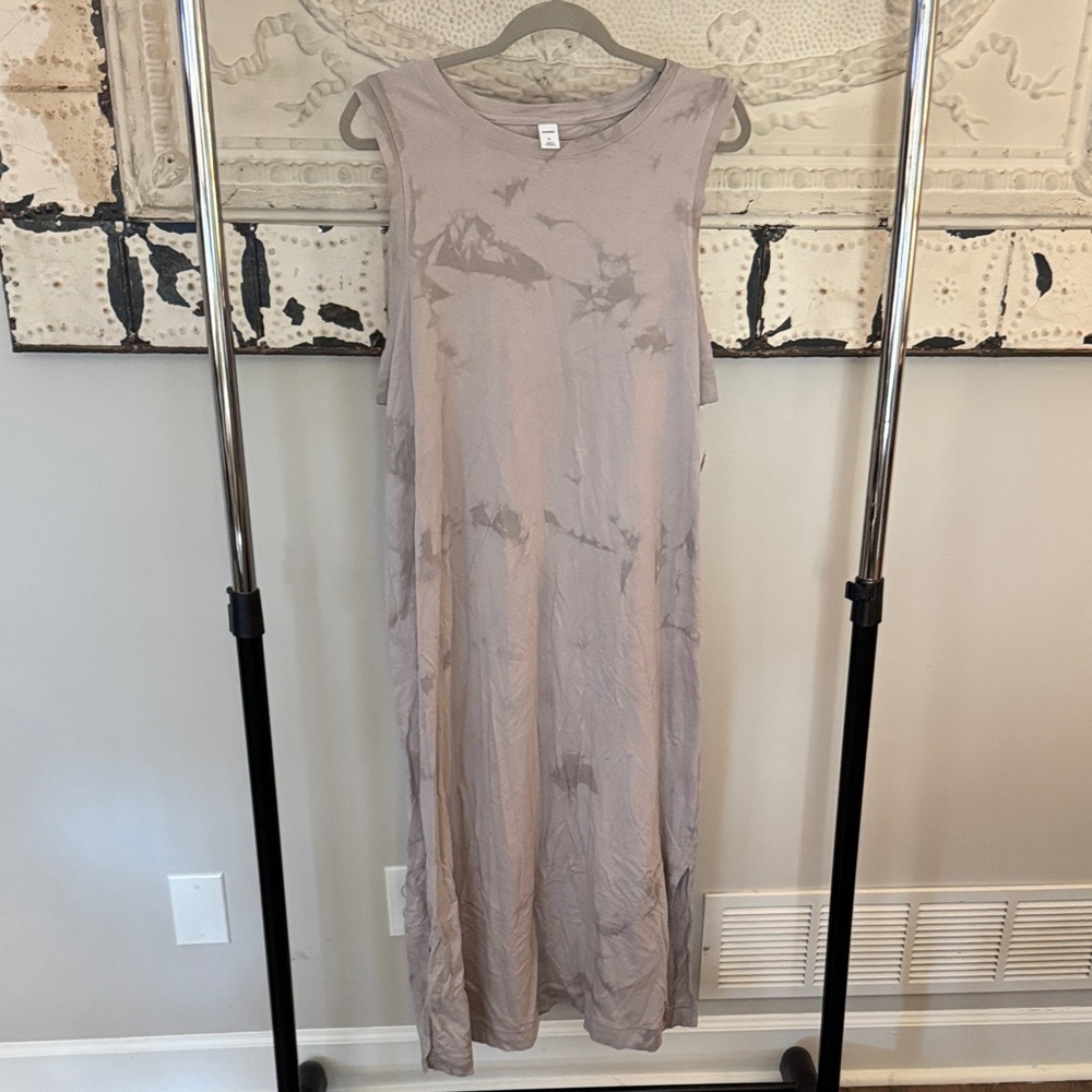 Old Navy Sleeveless Beige Tie-Dye Maxi Dress